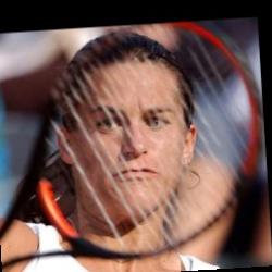 Deep funneled image of Amelie Mauresmo