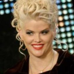 Deep funneled image of Anna Nicole Smith