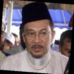 Deep funneled image of Anwar Ibrahim