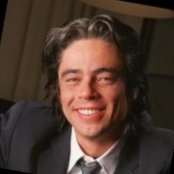 Deep funneled image of Benicio Del Toro