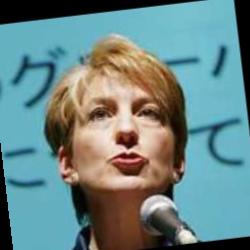 Deep funneled image of Carly Fiorina