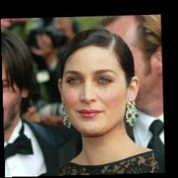 Deep funneled image of Carrie-Anne Moss