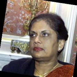 Deep funneled image of Chandrika Kumaratunga