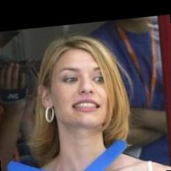 Deep funneled image of Claire Danes