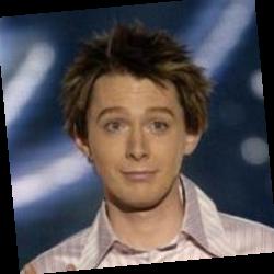 Deep funneled image of Clay Aiken