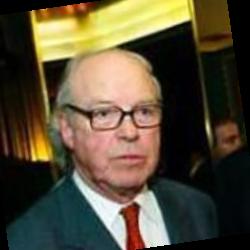 Deep funneled image of Hans Blix