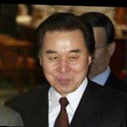 Deep funneled image of Kim Ryong-sung