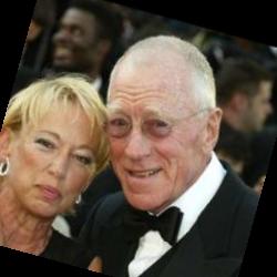 Deep funneled image of Max von Sydow
