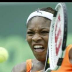 Deep funneled image of Serena Williams