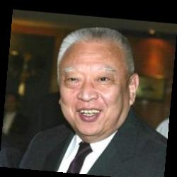 Deep funneled image of Tung Chee-hwa