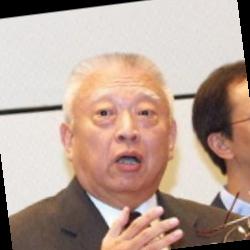 Deep funneled image of Tung Chee-hwa