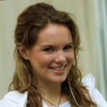 Funneled image of Alexandra Vodjanikova