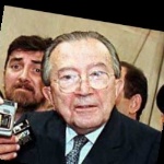 Funneled image of Giulio Andreotti