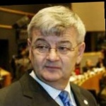 Funneled image of Joschka Fischer