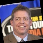 Funneled image of Troy Aikman