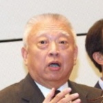 Funneled image of Tung Chee-hwa
